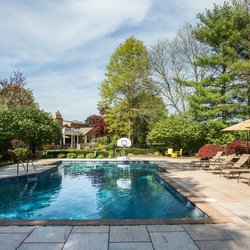 Christine Malloy - Douglas Elliman Real Estate