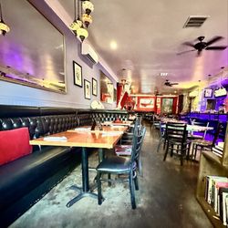 Lola's Lounge - Nice vibes