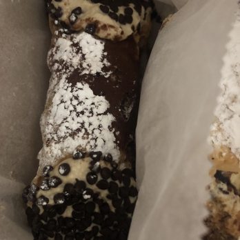 Mike's Pastry - Bakeries Near Me - Boston, Massachusetts Mike's Pastry - Bakeries Near Me - Boston, Massachusetts