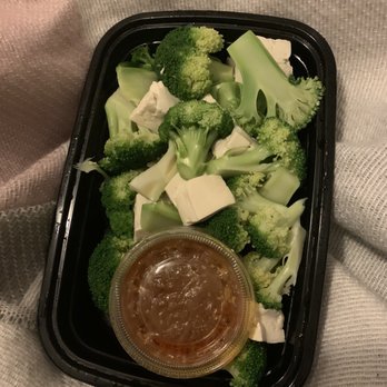 Lemon Thai Cuisine - Steamed Broccoli with Tofu Special - Thai Near Me - Somerville, Massachusetts Lemon Thai Cuisine - Steamed Broccoli with Tofu Special - Thai Near Me - Somerville, Massachusetts