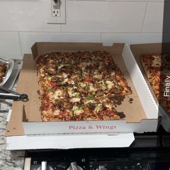 Fratello's Pizza - Half sheet supreme and half sheet pepperoni with garlic, Parmesan, chicken, wings and barbecue chicken wings - Pizza Near Me - Parma Heights, Ohio Fratello's Pizza - Half sheet supreme and half sheet pepperoni with garlic, Parmesan, chicken, wings and barbecue chicken wings - Pizza Near Me - Parma Heights, Ohio