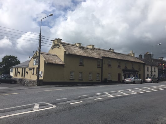 Paddy Burkes Bar & Restaurant by null