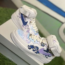 Sneaker Doodle - Watercolors and dragons