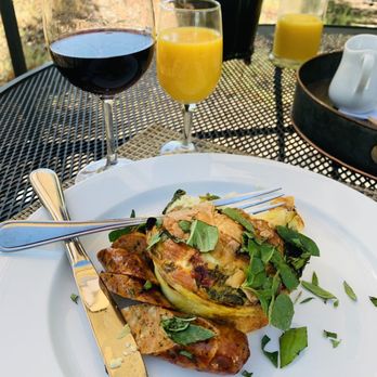 Chateau de Vie - Bed & Breakfast Near Me - Calistoga, California