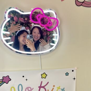 Bejewel Your Nails - Kids Activities Near Me - Honolulu, Hawaii Bejewel Your Nails - Kids Activities Near Me - Honolulu, Hawaii