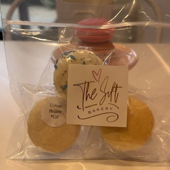 The Sift Bakery - My selections today: Crème Brûlée, Salted Caramel and Strawberry Matcha - Macarons Near Me - Bartlett, Tennessee The Sift Bakery - My selections today: Crème Brûlée, Salted Caramel and Strawberry Matcha - Macarons Near Me - Bartlett, Tennessee