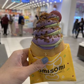 Somisomi - Ube and matcha swirl, soooo good - Desserts Near Me - Torrance, California Somisomi - Ube and matcha swirl, soooo good - Desserts Near Me - Torrance, California