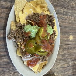 Garibaldy's Tacos - Combination Nachos