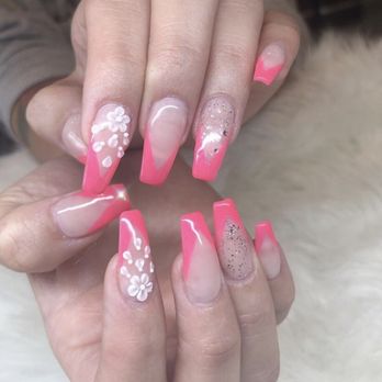 Matte a Nail Lounge - Done by Mia - Nail Salons Near Me - Bolingbrook, Illinois