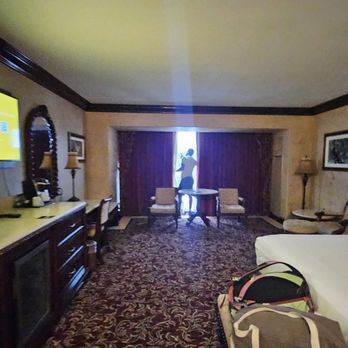Peppermill Reno - Room - Casinos Near Me - Reno, Nevada