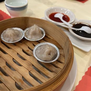 YH Dim Sum - Shanghai Dumpling (6Pc) - Cantonese Near Me - Jacksonville, Florida