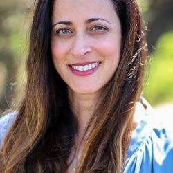 Happy Smiles Family Dentistry - Dr.Amelia Aristodemo