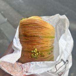 Pistachio Crookie