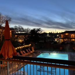 Campfire Hotel - Hotels Near Me - Bend, Oregon