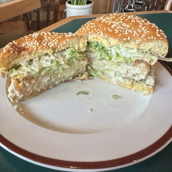 Les Incompetents - Fried shrimp sandwich (cross-section) - French Near Me - Saint Catharines, Ontario