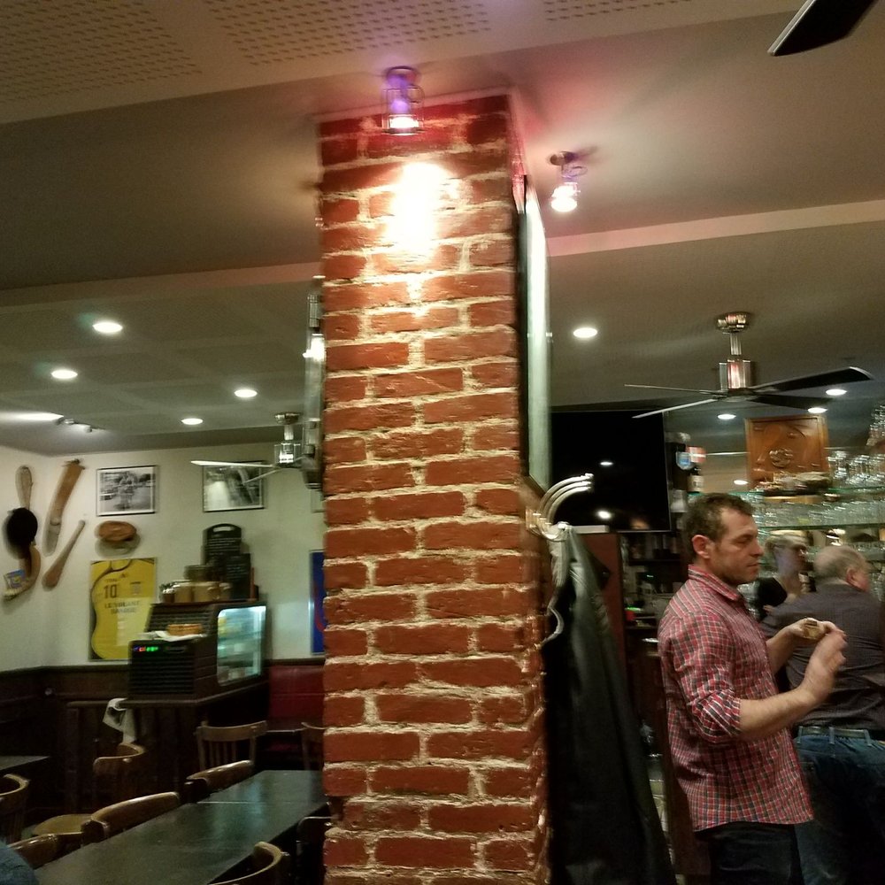 Le Volant Basque - Basque Near Me - Paris, 75