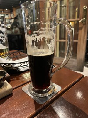 Max Bratwurst und Bier by null