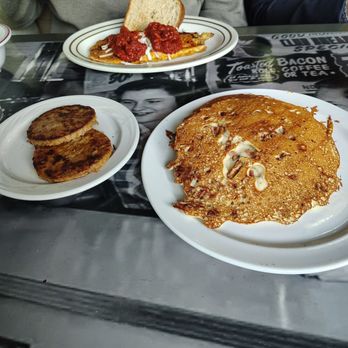 Mattie's Diner - Vegan sausage + vegan pancakes and vegan padrino or something. Cookies N Cream milkshake in the pic. - Diners Near Me - Charlotte, North Carolina Mattie's Diner - Vegan sausage + vegan pancakes and vegan padrino or something. Cookies N Cream milkshake in the pic. - Diners Near Me - Charlotte, North Carolina