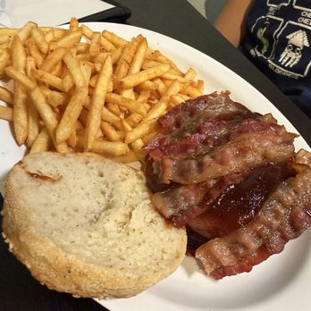 Against the Grain - Bbq bacon cheeseburger, gluten free - Gluten-Free Near Me - Mesa, Arizona Against the Grain - Bbq bacon cheeseburger, gluten free - Gluten-Free Near Me - Mesa, Arizona