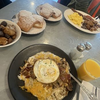 Roux Diner - Loaded grits, beignets & breakfast potatoes - Breakfast & Brunch Near Me - Chicago, Illinois Roux Diner - Loaded grits, beignets & breakfast potatoes - Breakfast & Brunch Near Me - Chicago, Illinois