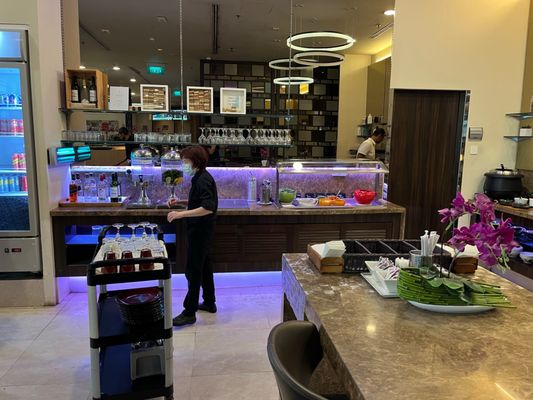 SATS Premier Lounge Terminal 3 by null