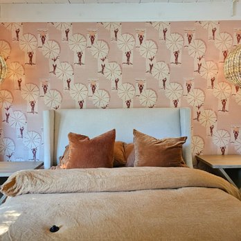 Custom Wallcovering With Leo - Wallpapering Near Me Custom Wallcovering With Leo - Wallpapering Near Me