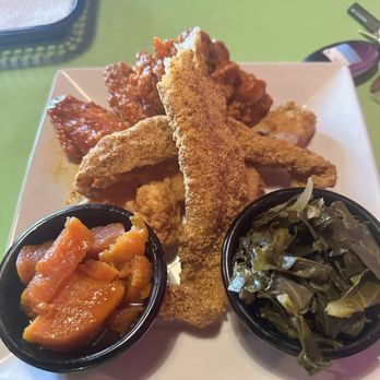 Sista Kim’s Kitchen - 3 meat sampler comes with 2 sides of your choice, 4 chicken wingettes, 4 shrimp and 2 pieces of fried fish - Soul Food Near Me - Las Vegas, Nevada