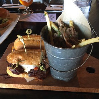 Common Theory - Gastropubs Near Me - San Diego, California