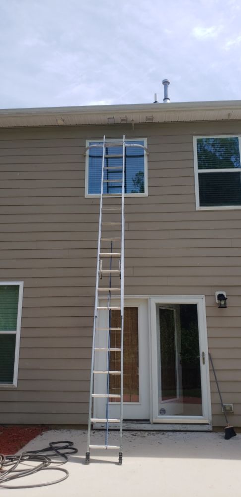 Slide of Clewis Renovations