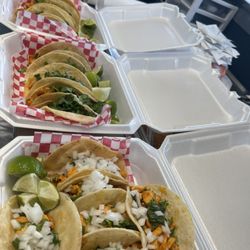 Mr Taco’s Food Truck - Street tacos!