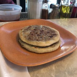 Rinconcito Latino - Pupusas
