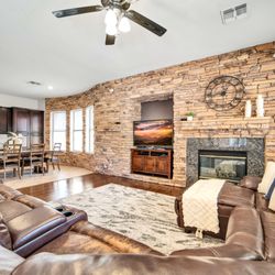 Debbie Zappala - Fathom Realty Elite - For Sale 40202 N Oakhurst Ct - Greatroom