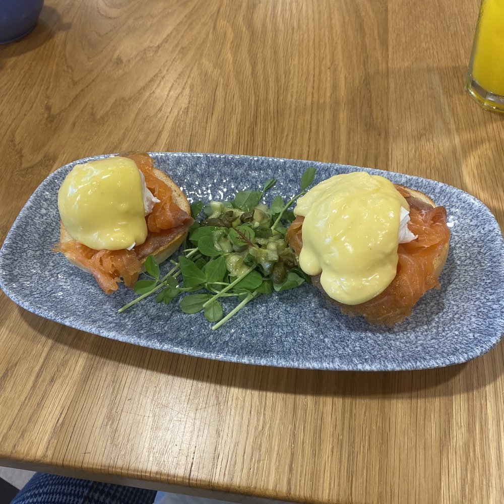 Loudons New Waverley - Smoked Salmon Benny - Breakfast & Brunch Near Me - Edinburgh, EDH Loudons New Waverley - Smoked Salmon Benny - Breakfast & Brunch Near Me - Edinburgh, EDH