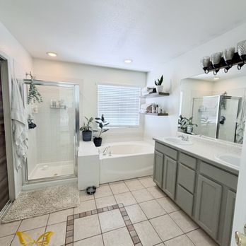 Optimus Proclean - Bright and clean bathroom. - Home Cleaning Near Me Optimus Proclean - Bright and clean bathroom. - Home Cleaning Near Me