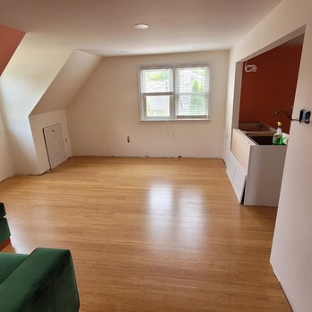 Samurai Construction - a living room with hardwood floors - General Contractors Near Me Samurai Construction - a living room with hardwood floors - General Contractors Near Me