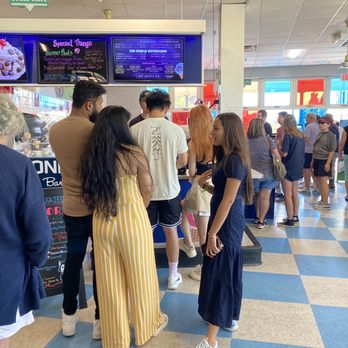 UConn Dairy Bar - Ice Cream & Frozen Yogurt Near Me - Storrs, Connecticut UConn Dairy Bar - Ice Cream & Frozen Yogurt Near Me - Storrs, Connecticut