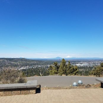 Pilot Butte State Park - View at the top - Hiking Near Me - Bend, Oregon Pilot Butte State Park - View at the top - Hiking Near Me - Bend, Oregon