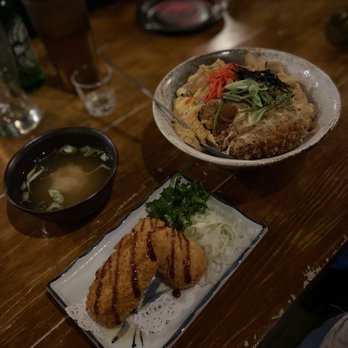 mochiron Izakaya - Cream Croquette ($7.50), tonkatsu don ($14) IG: @ohmyono - Izakaya Near Me - Astoria, New York mochiron Izakaya - Cream Croquette ($7.50), tonkatsu don ($14) IG: @ohmyono - Izakaya Near Me - Astoria, New York