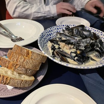 Blue Monkey Tavern - Mussels in Beer - American Near Me - Merchantville, New Jersey