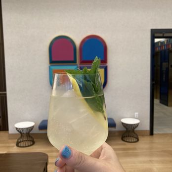 Lulla - Spritz - Italian Near Me - New York, New York Lulla - Spritz - Italian Near Me - New York, New York