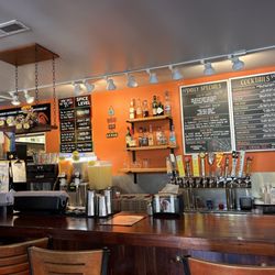 Rocky's Hot Chicken Shack - Bar and menu