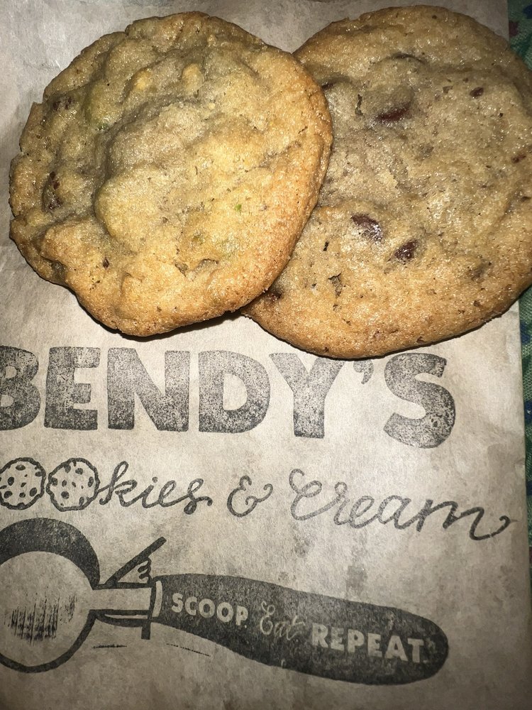 Bendy’s Cookies & Cream Logo