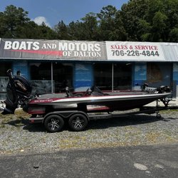 A new Skeeter ZXR20 in front of the store