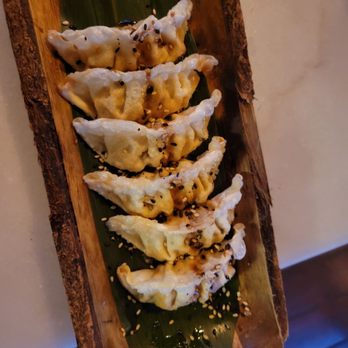 Tropiqual - Gyoza - Cocktail Bars Near Me - Seville, SE Tropiqual - Gyoza - Cocktail Bars Near Me - Seville, SE