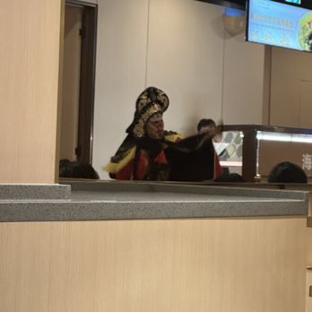 Haidilao Hot Pot - Performer - Chinese Near Me - Markham, Ontario