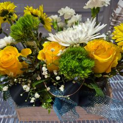 The Creative Corner Decor, Gifts and Flowers