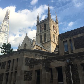 London Bridge - Landmarks & Historical Buildings Near Me