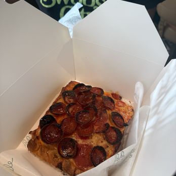 Sorelle Mercato - Calabrian Pizza Slice - New American Near Me - Charleston, South Carolina