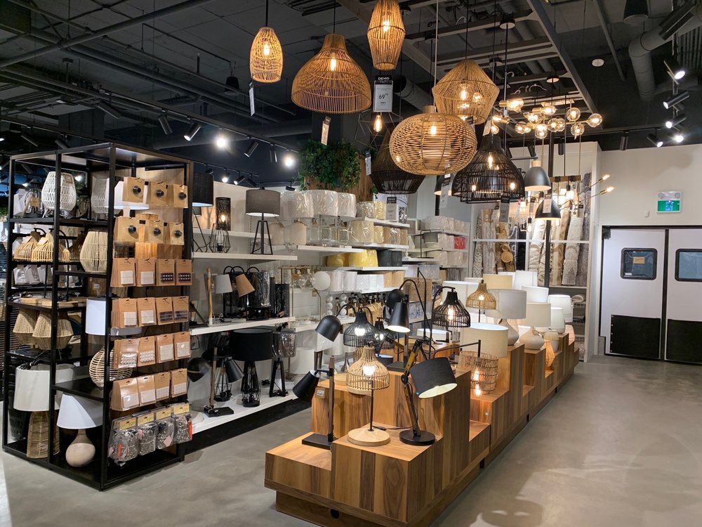 BOUCLAIR Updated September 2024 12 Photos 1040 Rue Wellington