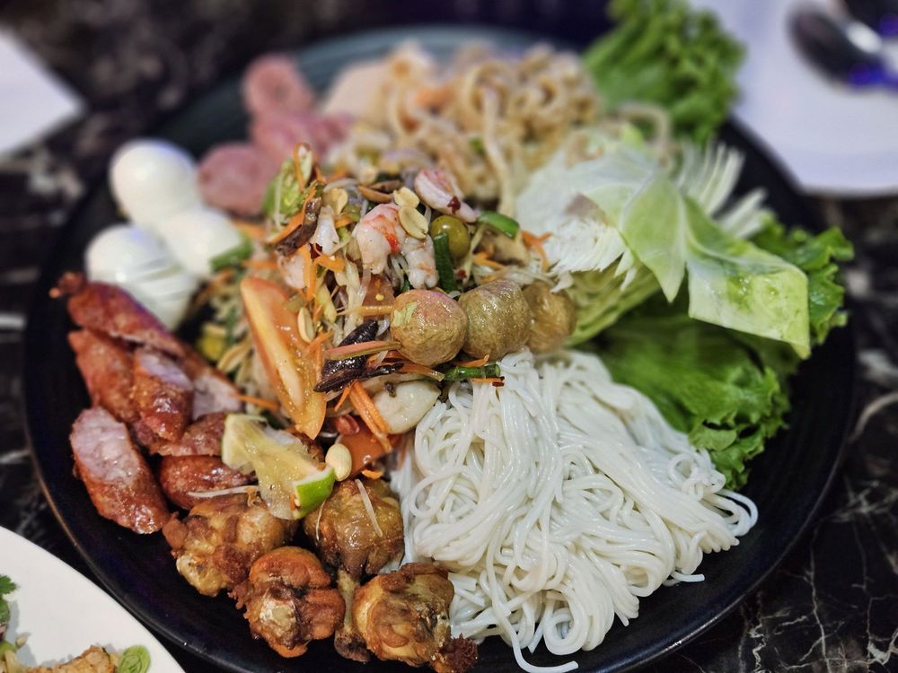 Laos Thai Street Food - Photo 3